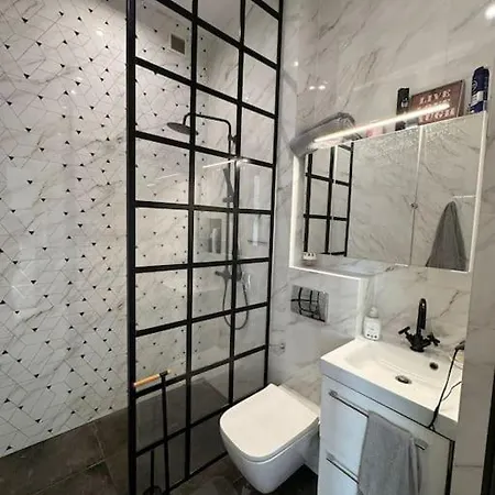 Апартаменты Lux Canada Penthouse