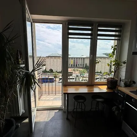 Lux Canada Penthouse *